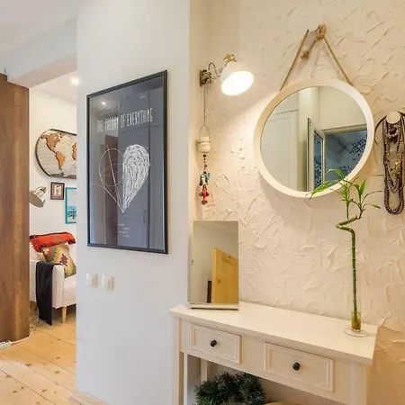 3bdr The Hadjis - Center Flat Apartment