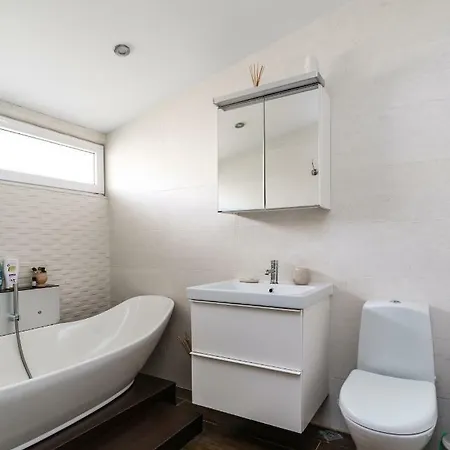 Apartment 3bdr The Hadjis - Center Flat