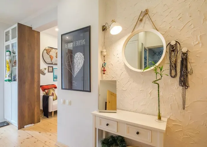 3bdr The Hadjis - Center Flat Apartment